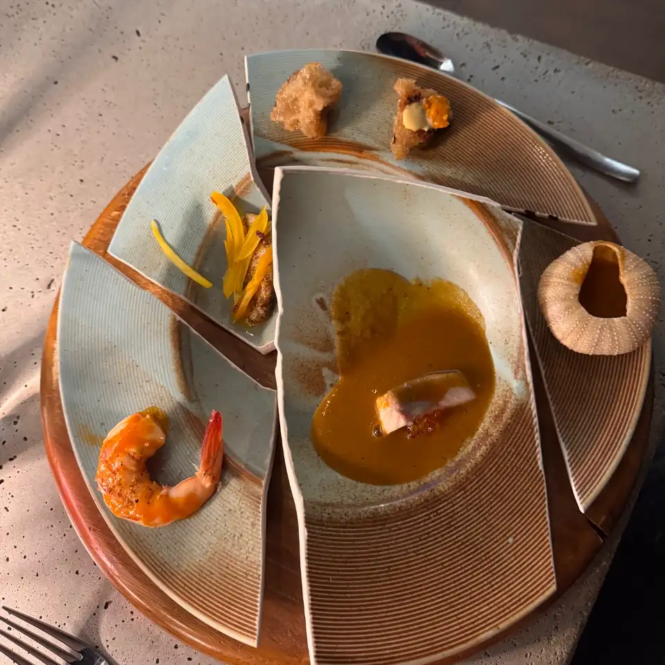 Merchant Roots Dinner Plate