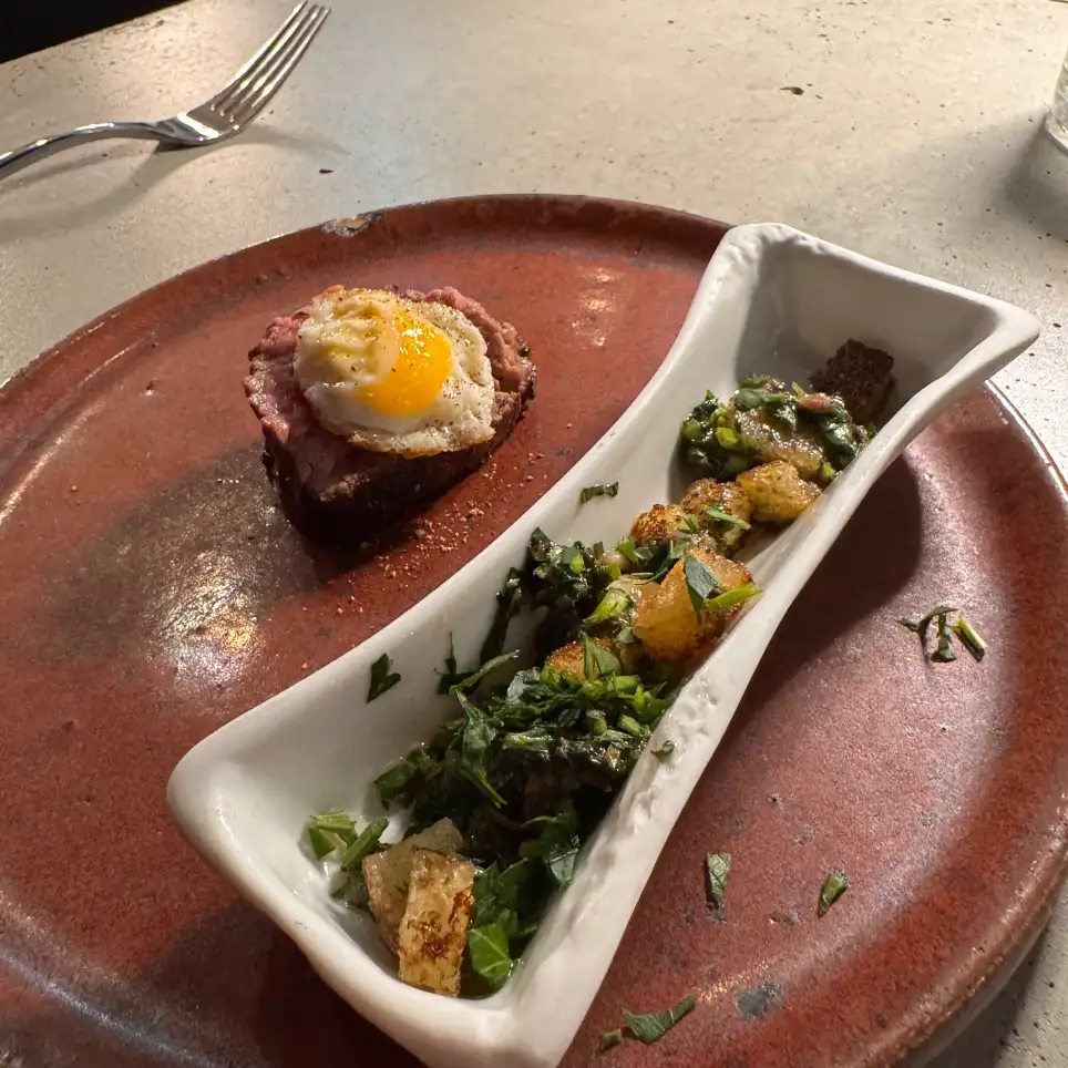 Merchant Roots Dinner plate